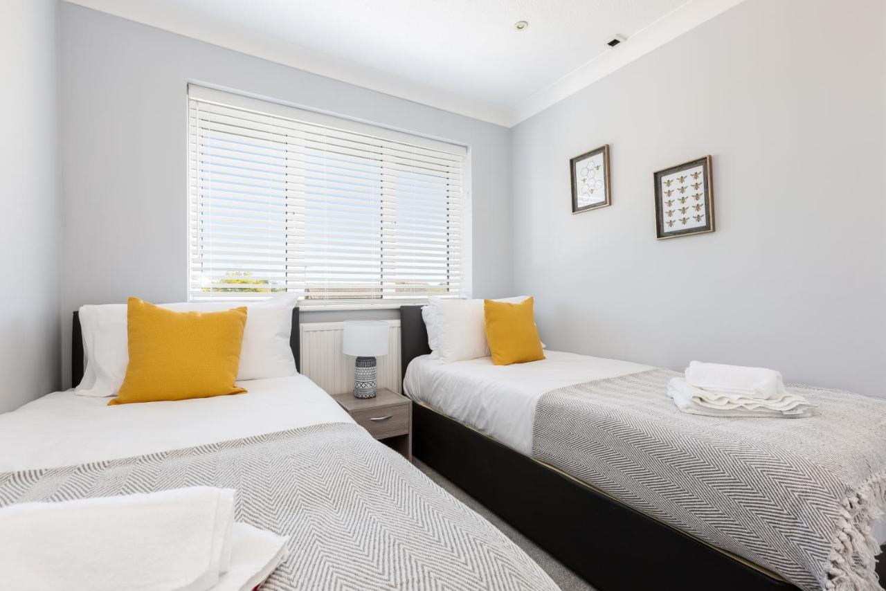 Curlew - 3 Bedrooms Wi-Fi, Parking, Contractors Thornton  エクステリア 写真
