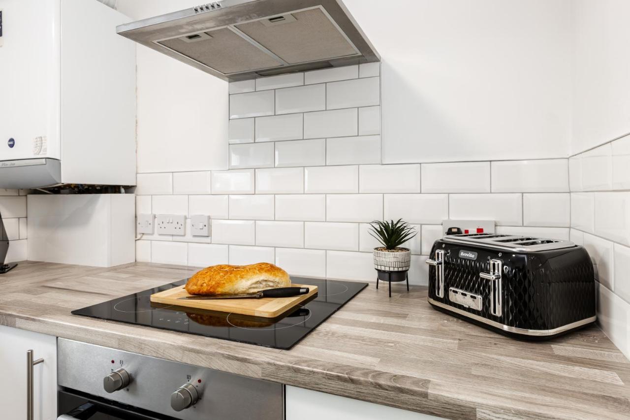 Curlew - 3 Bedrooms Wi-Fi, Parking, Contractors Thornton  エクステリア 写真